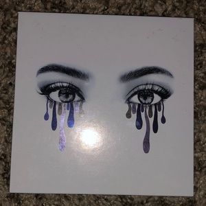 Kylie Cosmetics Pressed Powder Eyeshadow